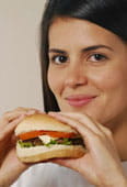 woman eating fast or slow